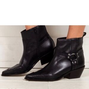 Matisse “Low Rider” Leather Ankle Boots